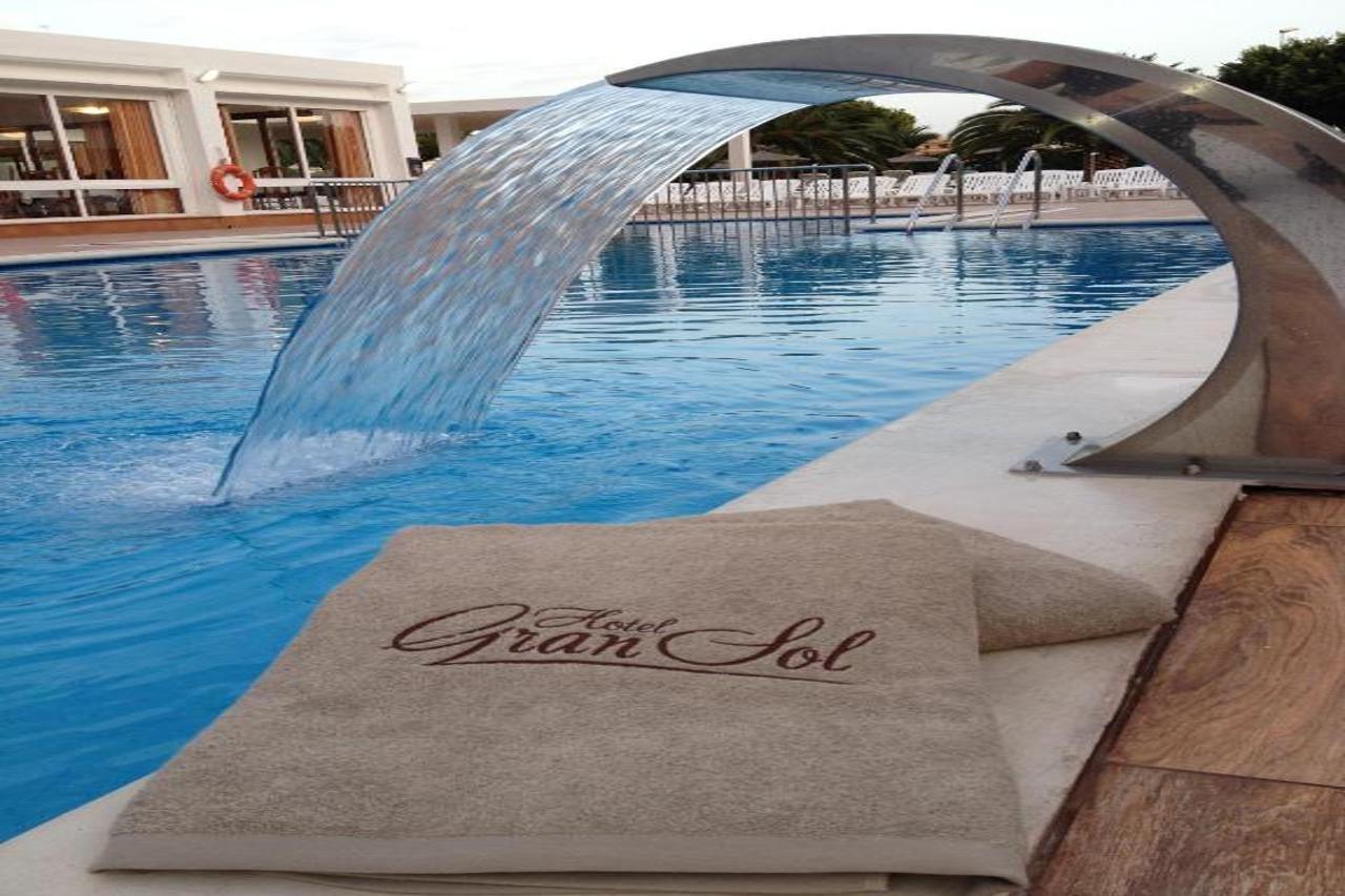 Hotel Gran Sol San Antonio  Bagian luar foto