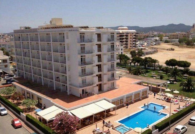 Hotel Gran Sol San Antonio  Bagian luar foto