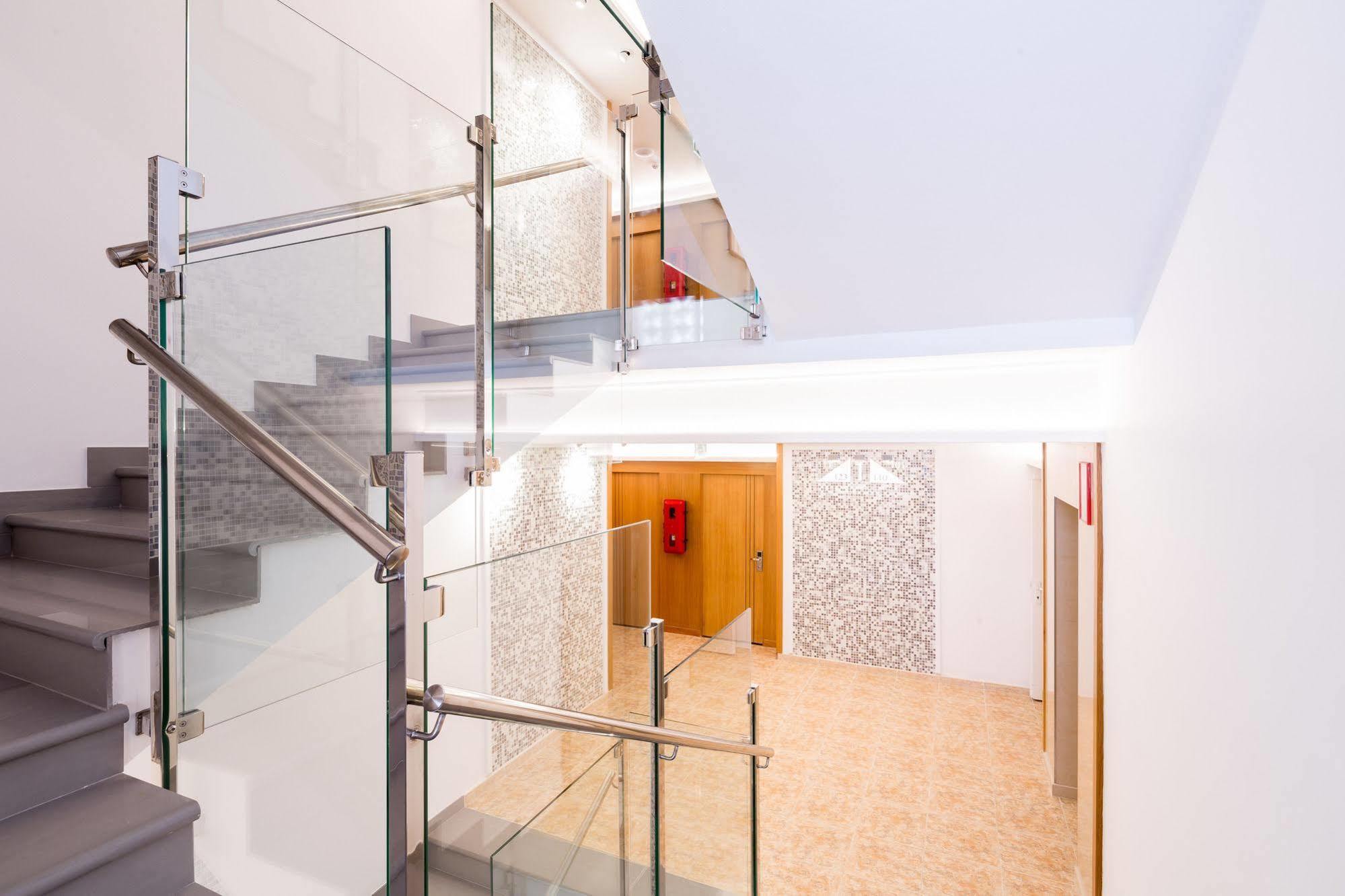 Hotel Gran Sol San Antonio  Bagian luar foto